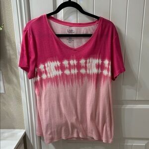 Croft & Barrow Pink and White Tie-Dye V-Neck Tee